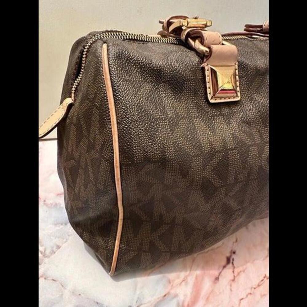 Elevate Your Everyday Look w/ the Gently Loved Michael Kors Brown Monogram Bag - Picture 9 of 10